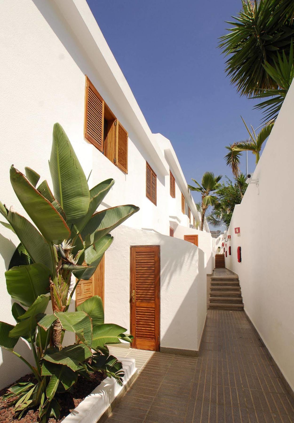 Apartamentos Montecarlo Puerto Rico  Exteriör bild